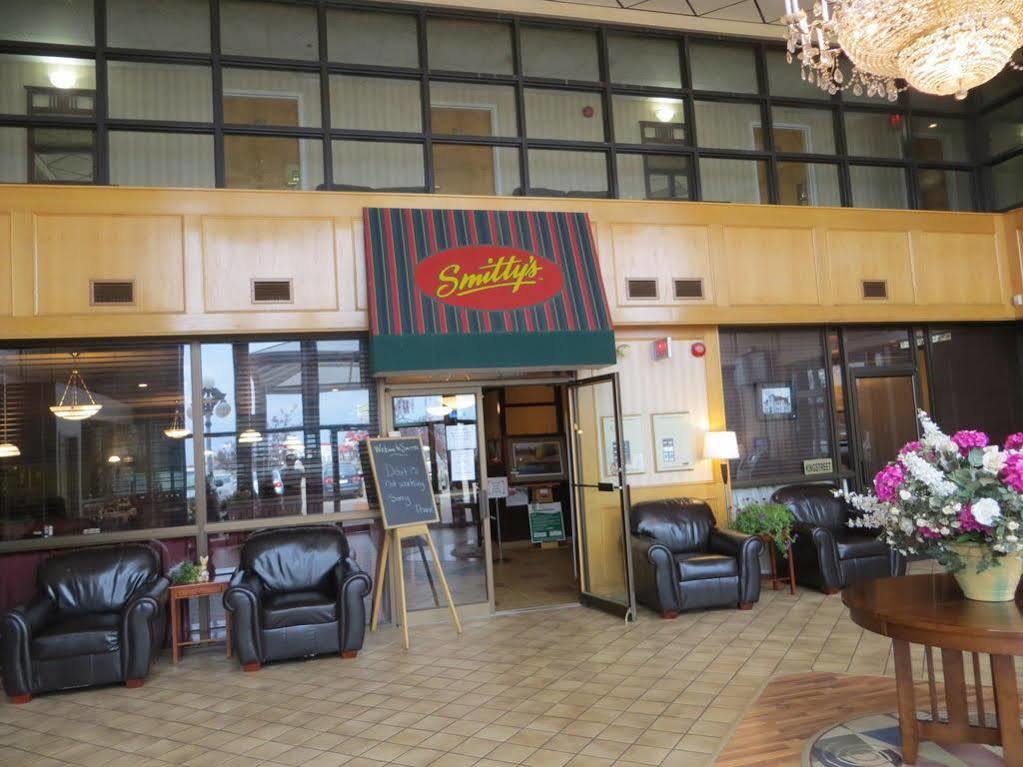 Tropical Inn - North Battleford Exteriér fotografie